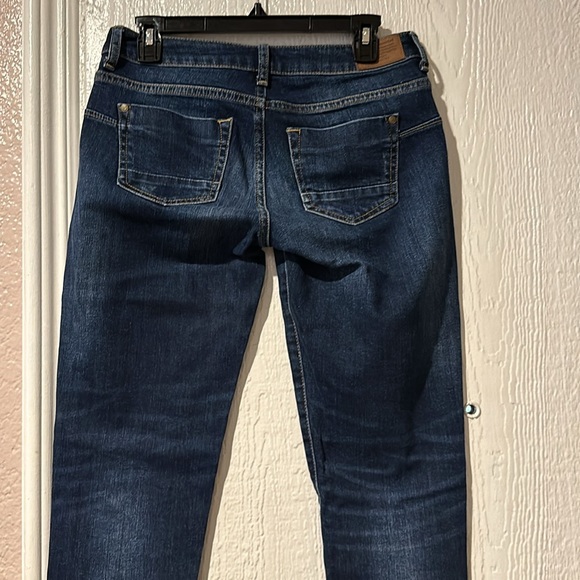 Colin’s - Picture 3 of 3